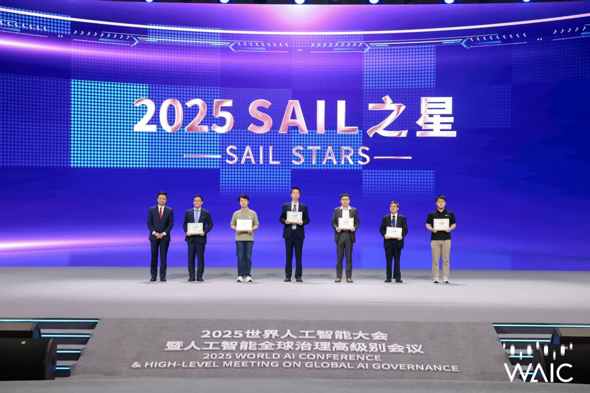 LD乐动官网-专访美的：不止无风更懂人！美的无风感空调·可爱多，让居家冷暖更有温度